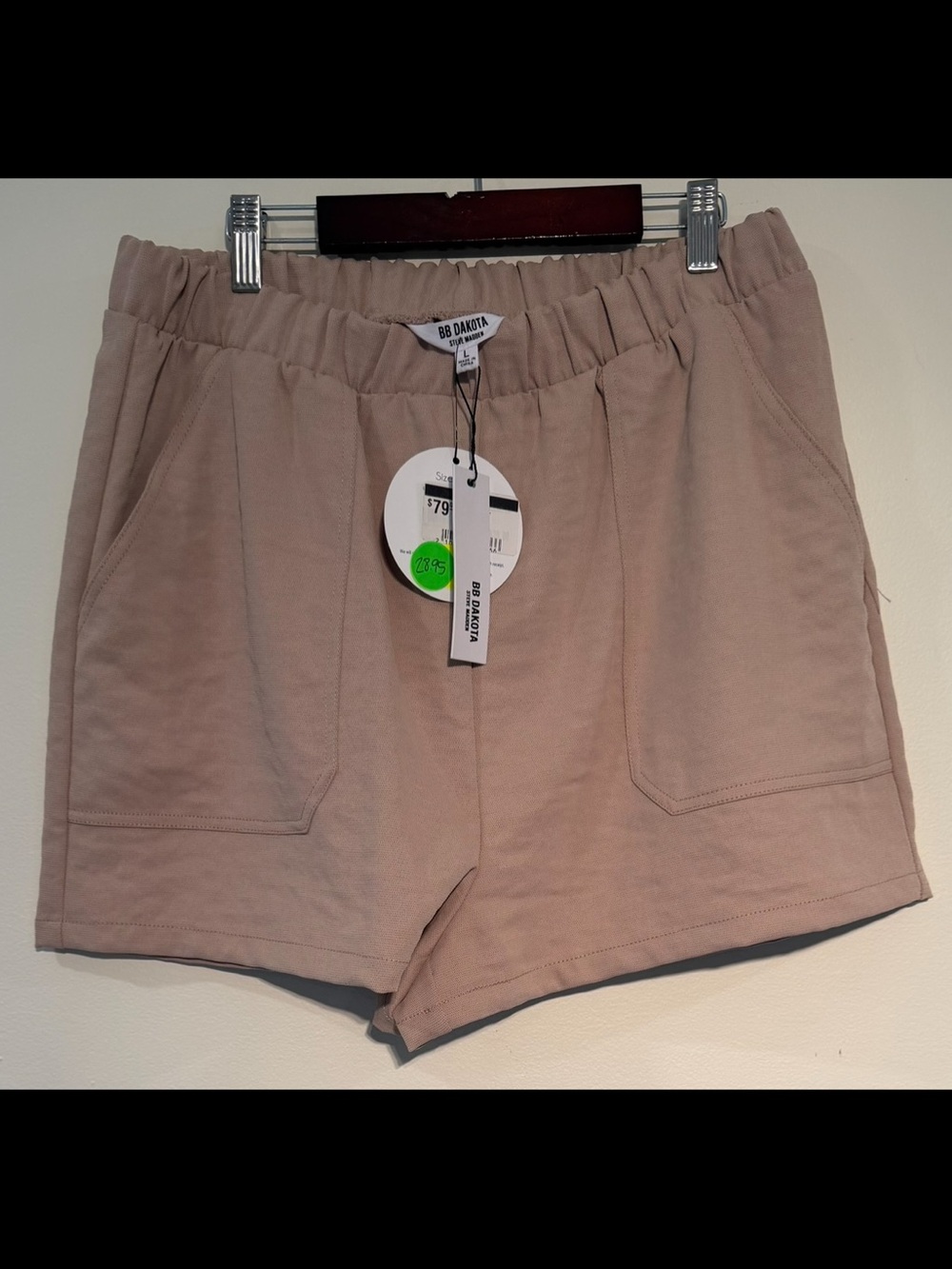 BB Dakota Women's Taupe Pull-On Pocket Shorts